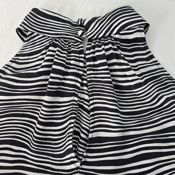Bebe Women’s M Black White Stripe 100% Silk Halter Tunic Blouse Keyhole Back - Picture 4 of 9